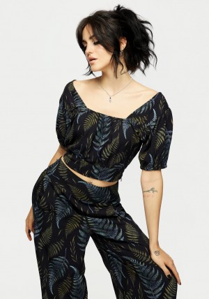 Disturbia Frond Print Crop Top | ZE2530498