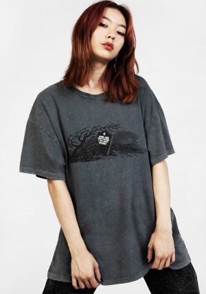 Disturbia Here Lies Grey Acid Wash Oversized Tee | JQ2746985