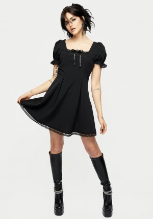 Disturbia Misery Square Neck Mini Šaty | RW0465789