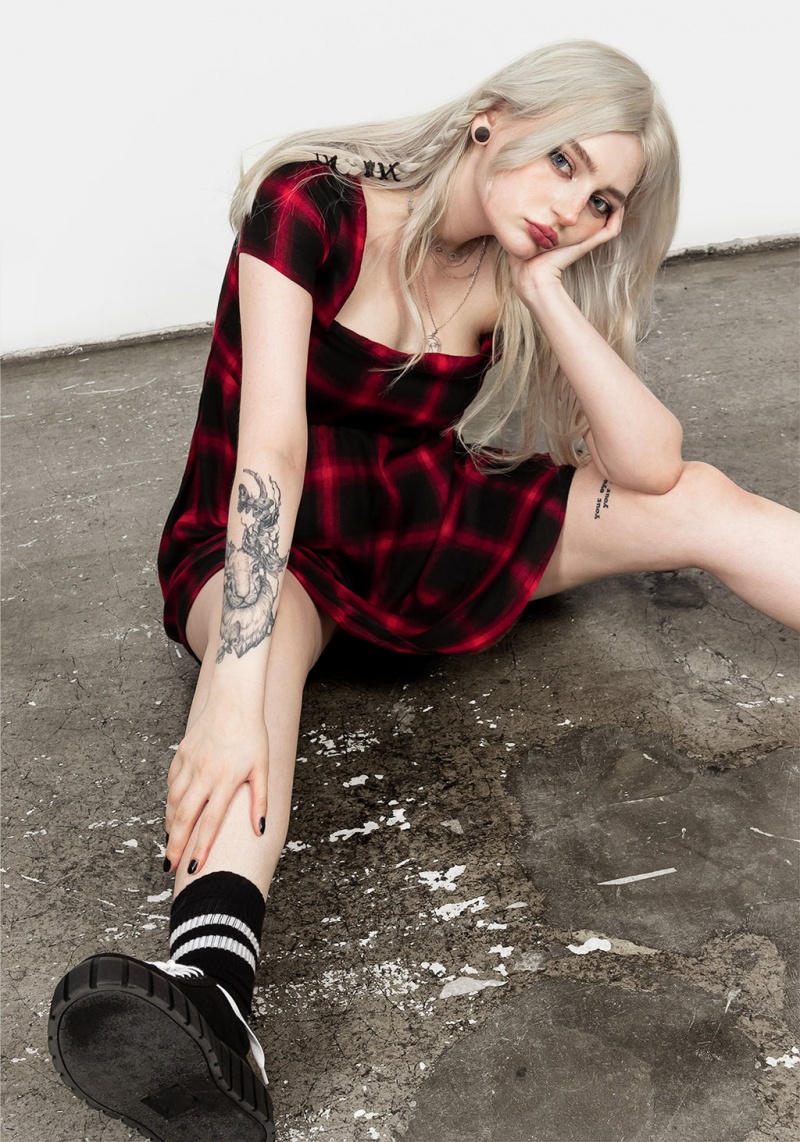 Disturbia Pennyroyal Red Check Šaty | GM1035246