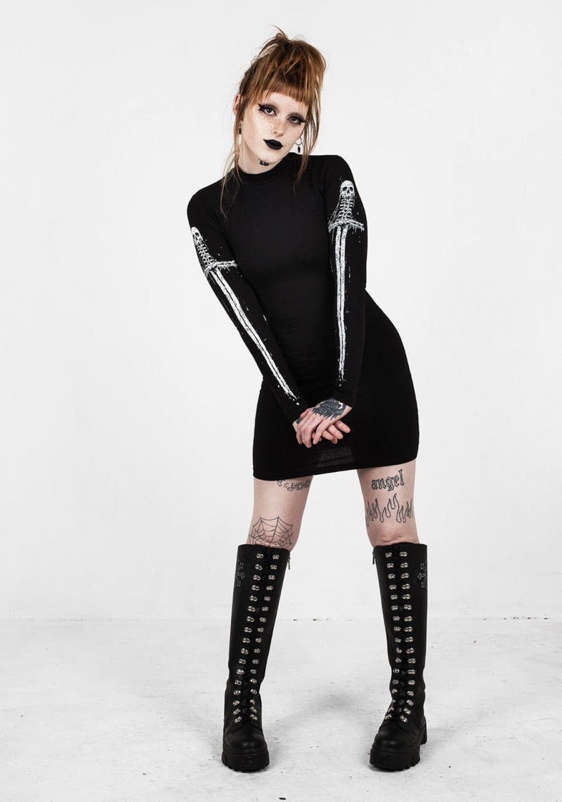 Disturbia Skultro Mock Neck Bodycon Šaty | AK9306428