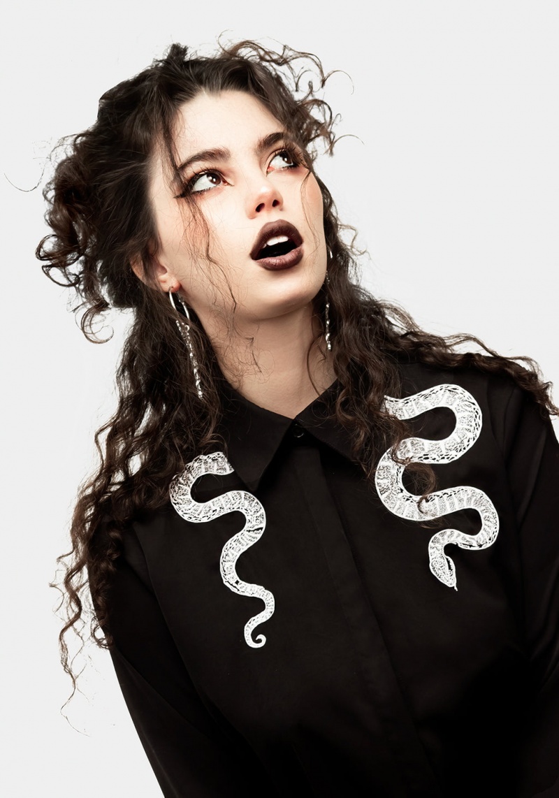 Disturbia Slither Embroidered Snake Shirt | IU0847635