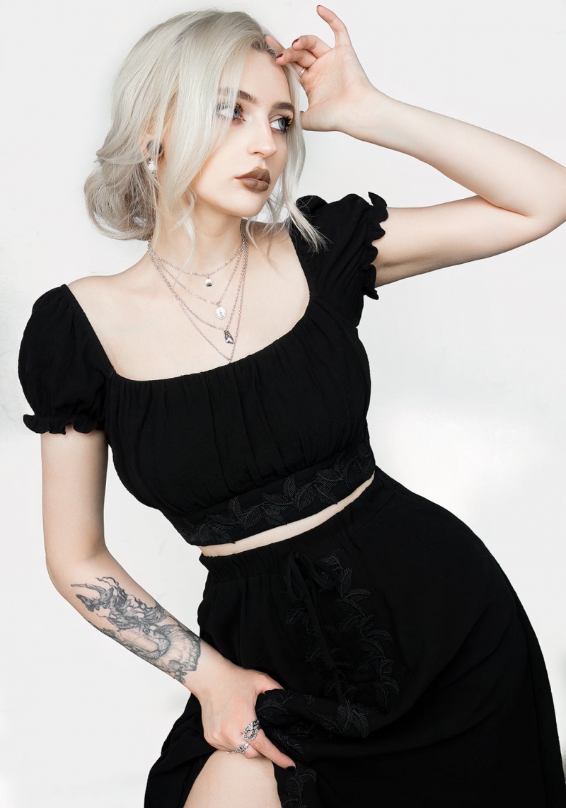 Disturbia Vine Textured Crop Top | BZ7018695